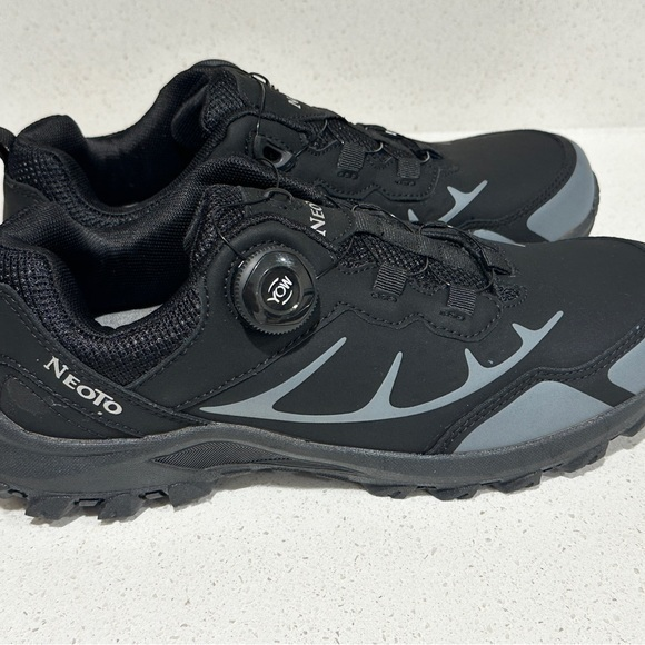 NEOTO Women's Hiking Shoes with Non-Slip Breathable Lightweight Low Top for Outd - Picture 1 of 6